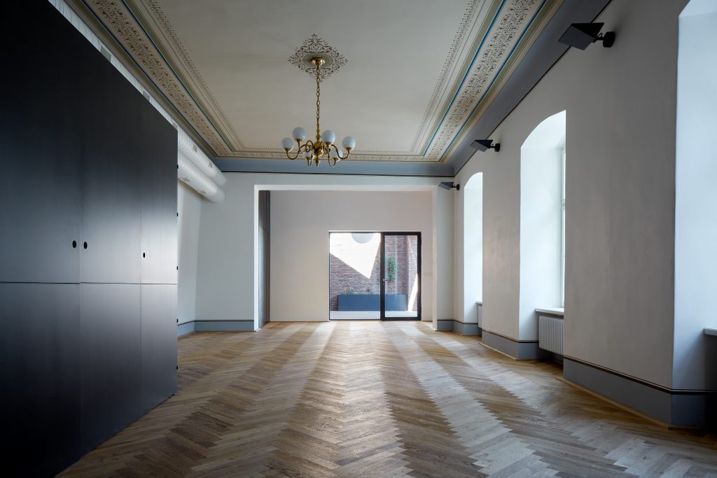 Vallo_Sadovsky_Architects_Nadvorie_BoysPlayNice_20